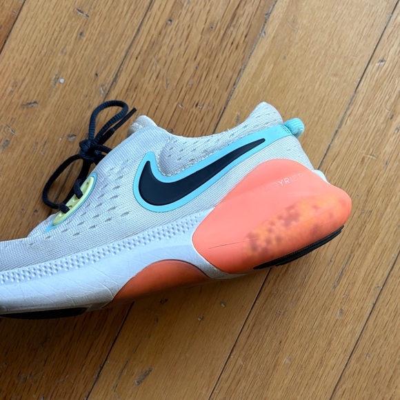 Nike Sneakers - Picture 5 of 7